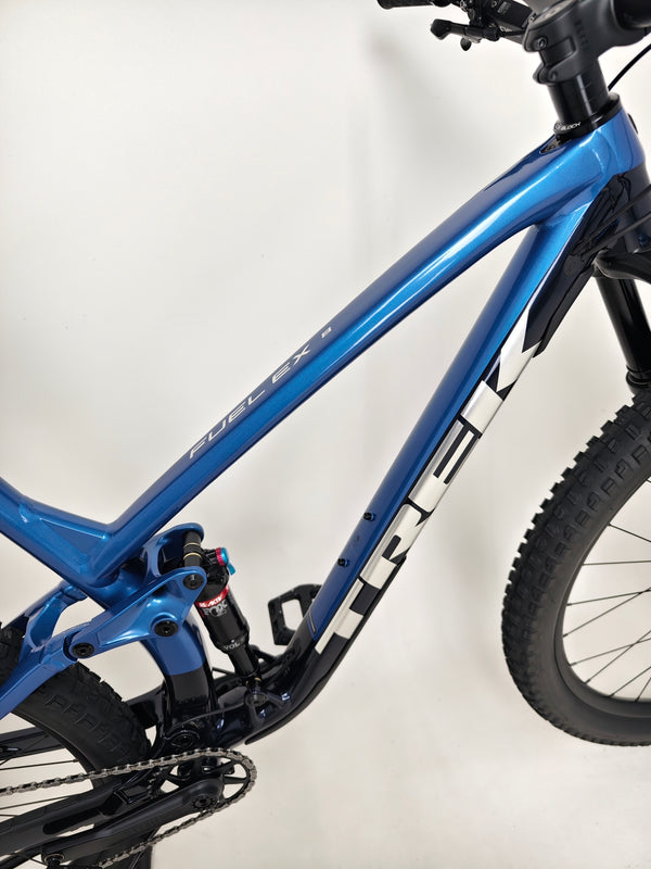 Trek Fuel EX 8 XT 2022 bike brake detailed view, LARGE size, FOX dropper, in Excellent Condition for £1,720.00 at eMado Bikes!