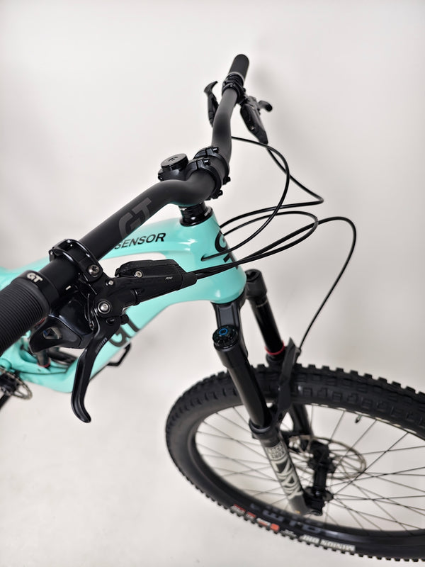 GT Sensor Carbon Pro LE 2024 / LARGE / RRP £5,000.00 / Excellent Condition! / Our Price ONLY £2,050.00 including Free UK Delivery – head tube and suspension pivot area close-up on the GT Sensor