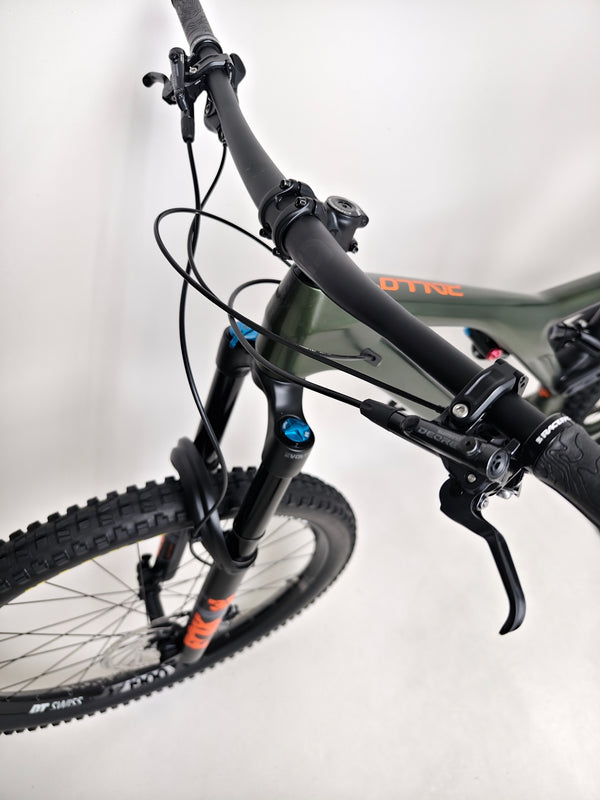 Orbea Rallon M20 Carbon 2021/ LARGE / FOX 38 / RRP: £4,259.00 / Very Good Condition! top tube and frame finish close-up