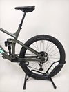 Trek Remedy 8 2023 LARGE — fork crown and lower leg detail