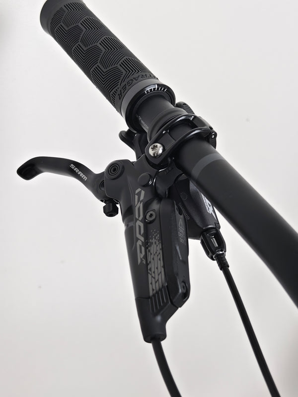 Trek Remedy 8 2023 LARGE — downtube guard and frame finish photo