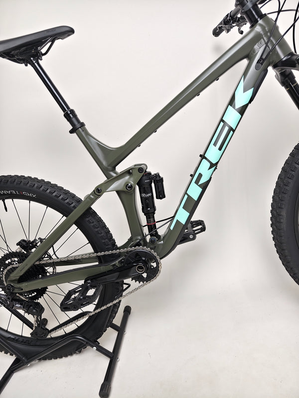 Trek Remedy 8 2023 LARGE — rear wheel, Rapid Drive hub and Boost148 axle