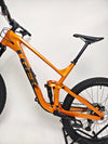Trek Slash 7 Factory Orange / X-LARGE / YARI / RRP: £3,200.00 / Very Good Condition / Our Price 1,770.00 including FREE UK Delivery! Wheel hub and rotor view on Trek Slash 7 tubeless-ready build