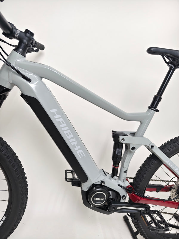 Highlighting the rear view of the Haibike AllTrail 5 27.5 2022 Full Suspension e-Bike in excellent condition. Get it for £1,870.00 at eMado!
