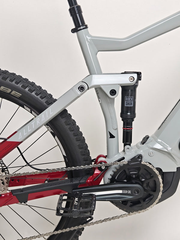 Image of the Haibike AllTrail 5 27.5 2022 Full Suspension e-Bike emphasizing its low mileage of only 308 miles. Purchase for £1,870.00 at eMado!