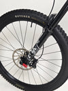 Left side view of Specialized Stumpjumper EVO Comp Alloy 29 Medium S3 accentuating bike geometry.
