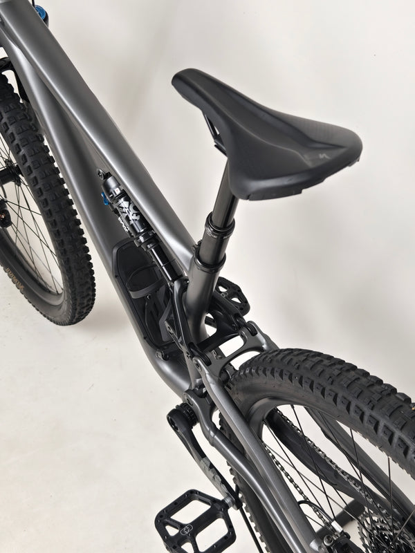 Image featuring the tire specifications of Specialized Stumpjumper EVO Comp Alloy 29 Medium S3.