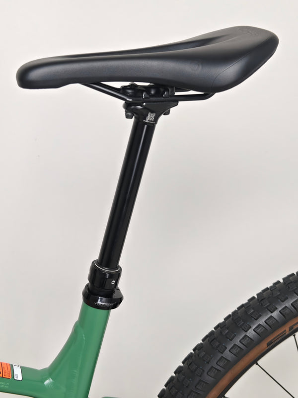 Close-up of the crankset on the 2023 Canyon Neuron 7 Full Suspension Bike, Large size, highlighting Shimano DEORE XT M8120, in Very Good Condition.