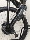 Showcasing the dual suspension of the 2023 Lapierre Zesty AM CF 8.9 Large, ideal for trails, available for £2,850.