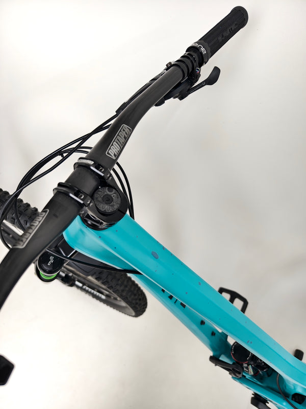Evil Offering V1 Carbon / MEDIUM / Very Good Condition (Read Description)