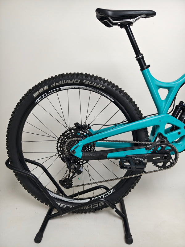 Evil Offering V1 Carbon / MEDIUM / Very Good Condition (Read Description)