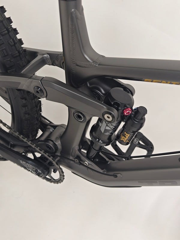 Transition Sentinel Alloy NX 2023 / LARGE / RRP: £4,200.00 / Like NEW!