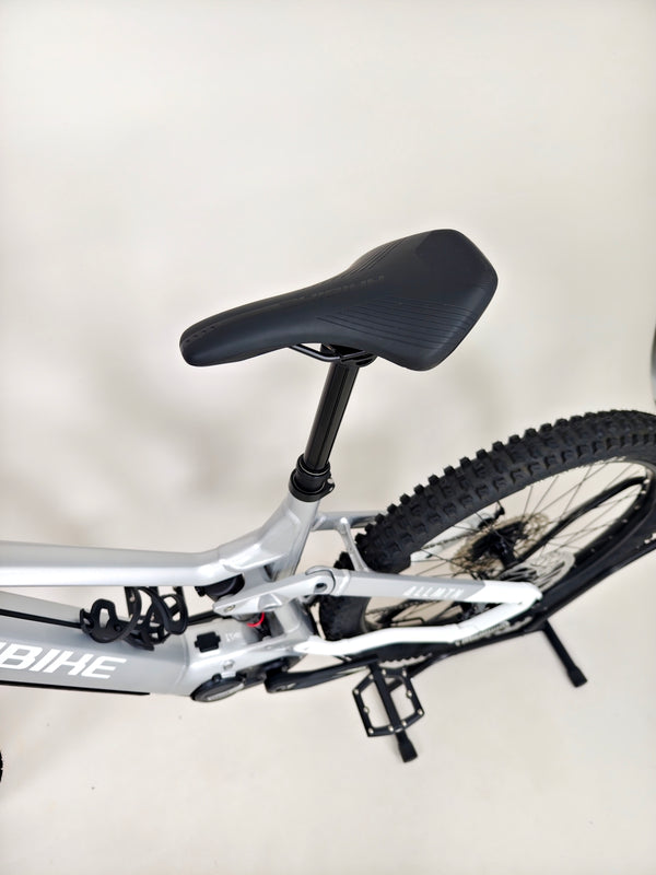 Haibike AllMtn 3 2023 / LARGE / FS e-Bike / Excellent Condition / Only 121 Miles!