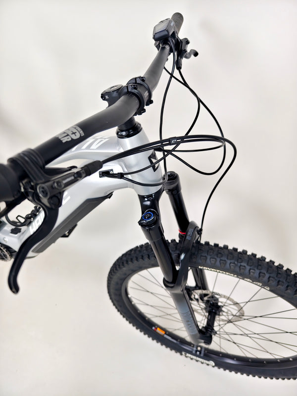 Haibike AllMtn 3 2023 / LARGE / FS e-Bike / Excellent Condition / Only 121 Miles!