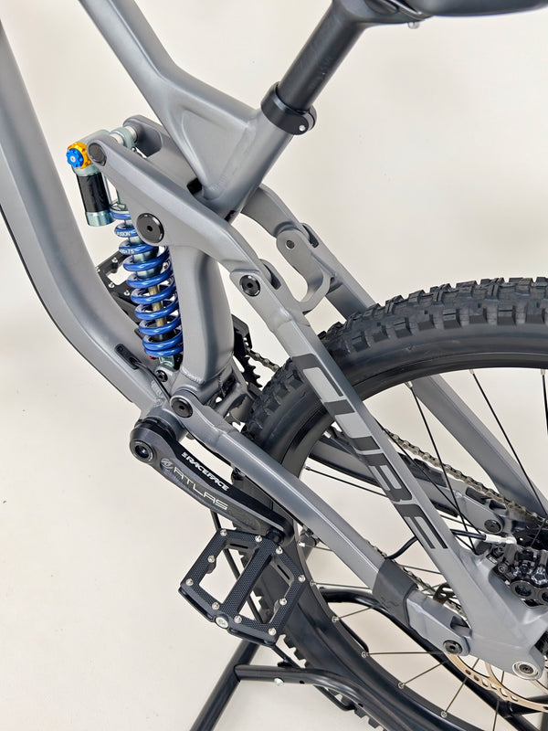 Cube Two15 Pro 27.5 2024 / MEDIUM / Downhill / Excellent Condition