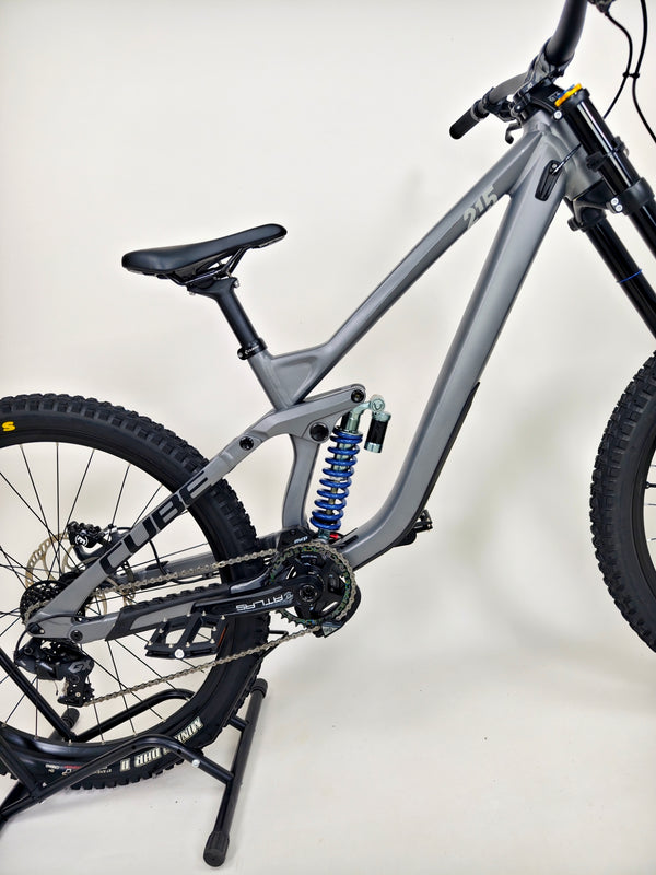 Cube Two15 Pro 27.5 2024 / MEDIUM / Downhill / Excellent Condition