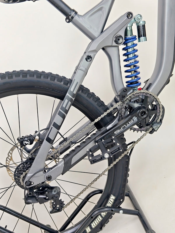 Cube Two15 Pro 27.5 2024 / MEDIUM / Downhill / Excellent Condition