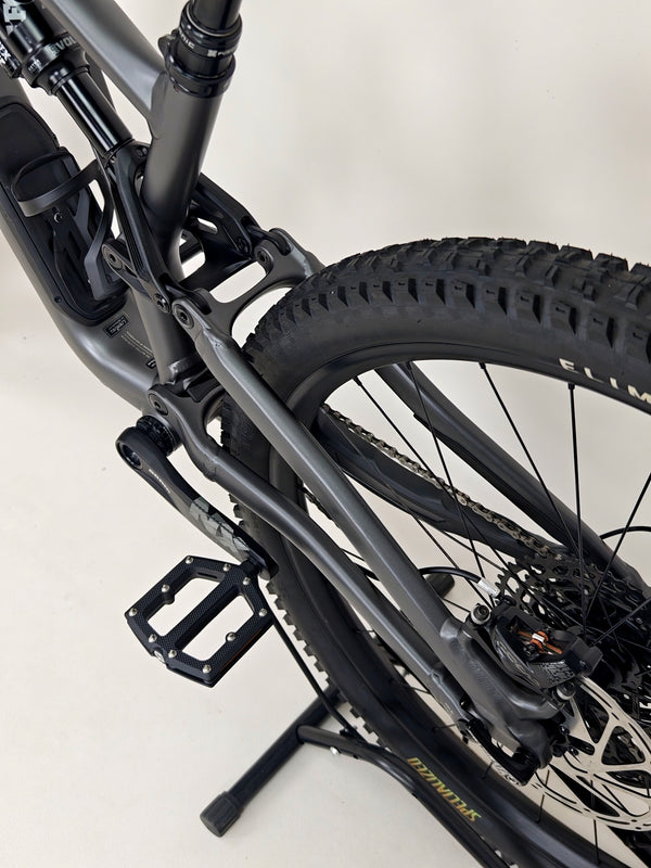 Specialized Stumpjumper EVO Comp Alloy 29 / MEDIUM (S3) / Full Suspension / Very Good Condition