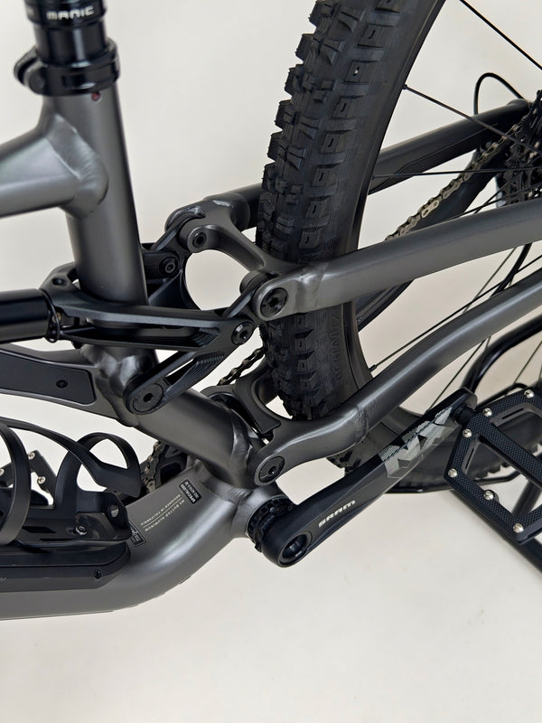 Specialized Stumpjumper EVO Comp Alloy 29 / MEDIUM (S3) / Full Suspension / Very Good Condition