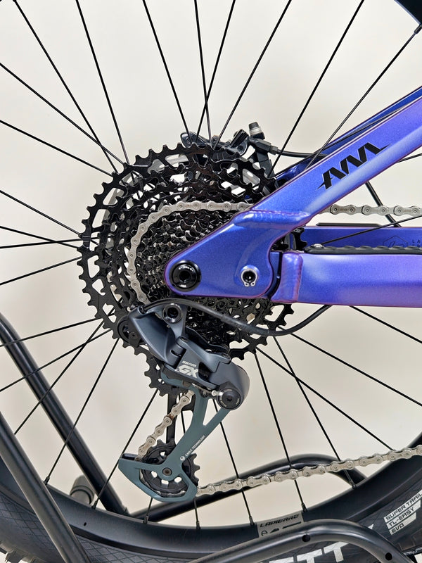 Lapierre Overvolt AM 7.7 2024 / LARGE / Full Suspension e-Bike / RRP: £5,499.00 / Like NEW / 114 Miles
