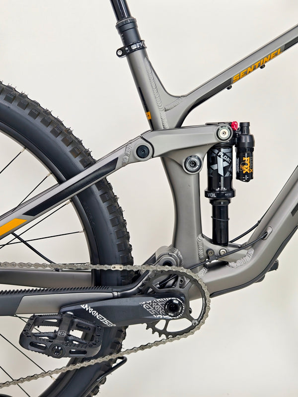 Transition Sentinel Alloy NX 2023 / LARGE / RRP: £4,200.00 / Like NEW!