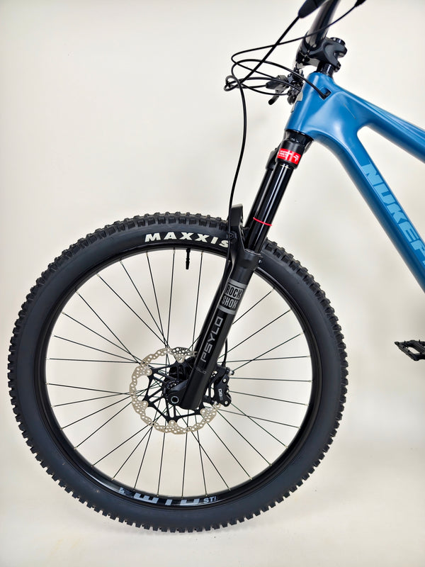 Nukeproof Reactor 290C (Custom Build) / LARGE / Carbon / Very Good Condition