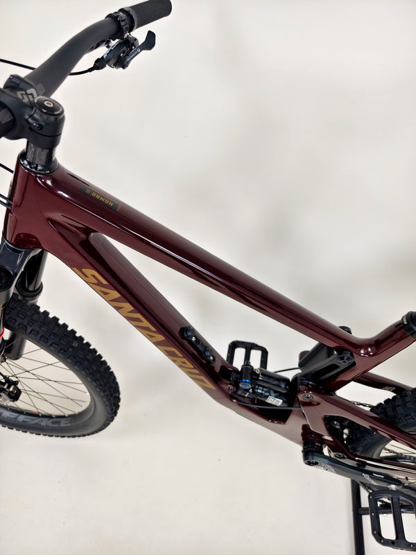 Santa Cruz Nomad 5 C R 27.5 2022 / LARGE / Carbon / Excellent Condition