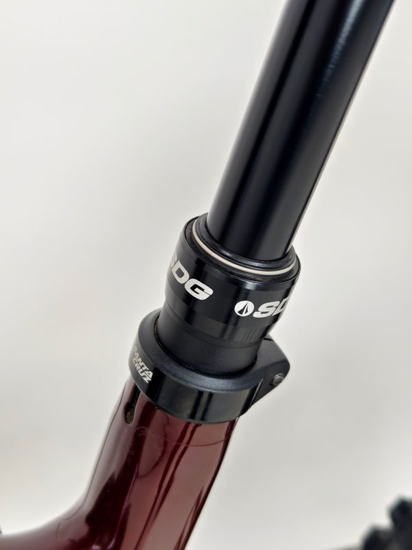 Santa Cruz Nomad 5 C R 27.5 2022 / LARGE / Carbon / Excellent Condition