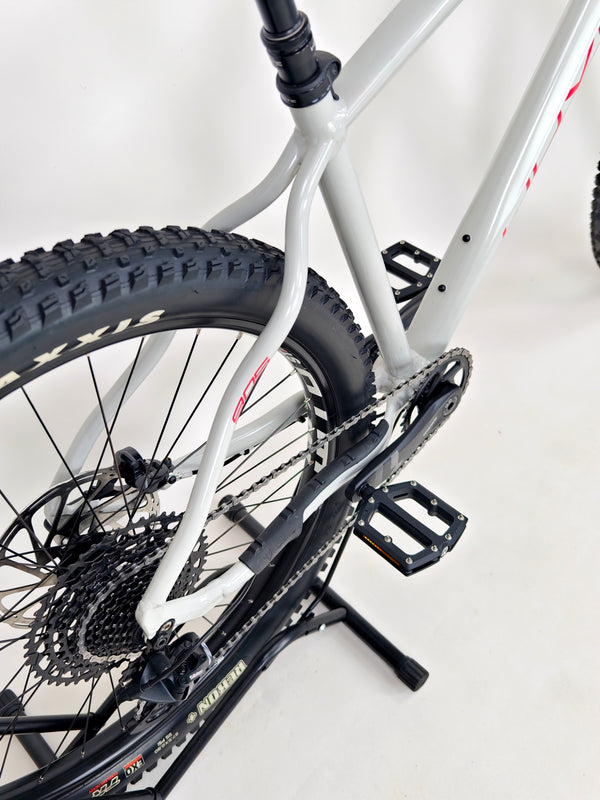 Whyte 905 V5 2023 / LARGE / RRP: £2,099.00 / Very Good Condition