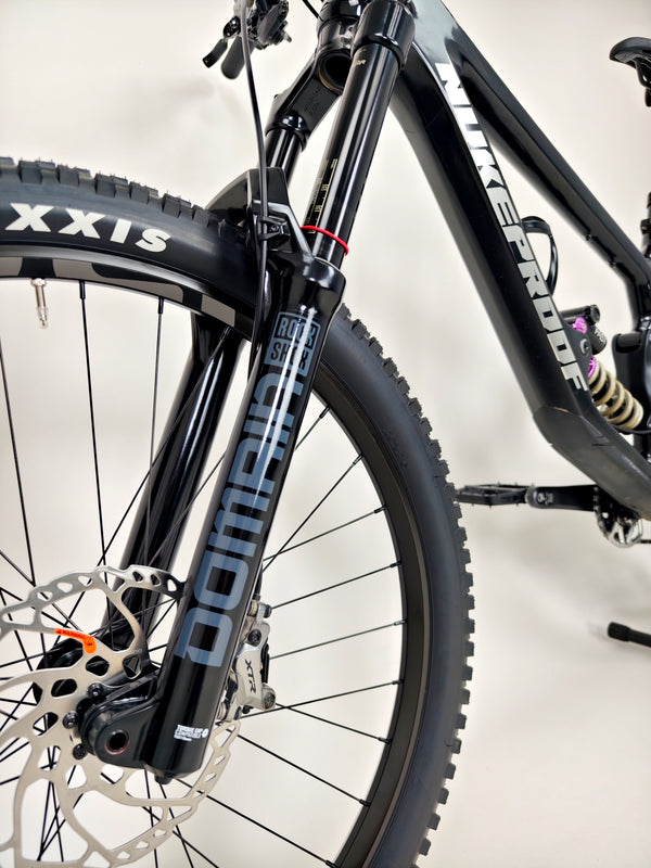 Nukeproof Giga 297 Limited-Edition "Sprung" Carbon 2023 / MEDIUM / Custom Built / Excellent Condition