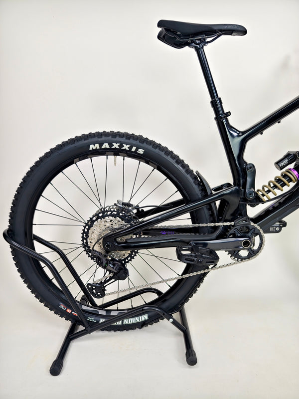 Nukeproof Giga 297 Limited-Edition "Sprung" Carbon 2023 / MEDIUM / Custom Built / Excellent Condition