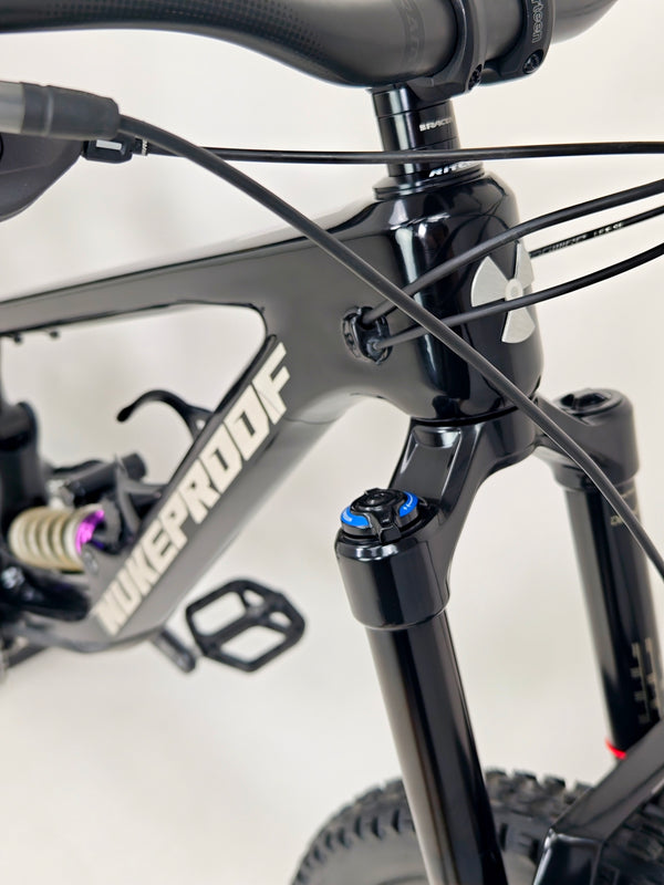 Nukeproof Giga 297 Limited-Edition "Sprung" Carbon 2023 / MEDIUM / Custom Built / Excellent Condition