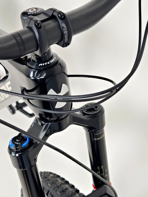 Nukeproof Giga 297 Limited-Edition "Sprung" Carbon 2023 / MEDIUM / Custom Built / Excellent Condition