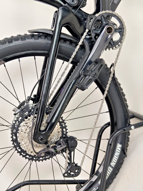 Nukeproof Giga 297 Limited-Edition "Sprung" Carbon 2023 / MEDIUM / Custom Built / Excellent Condition