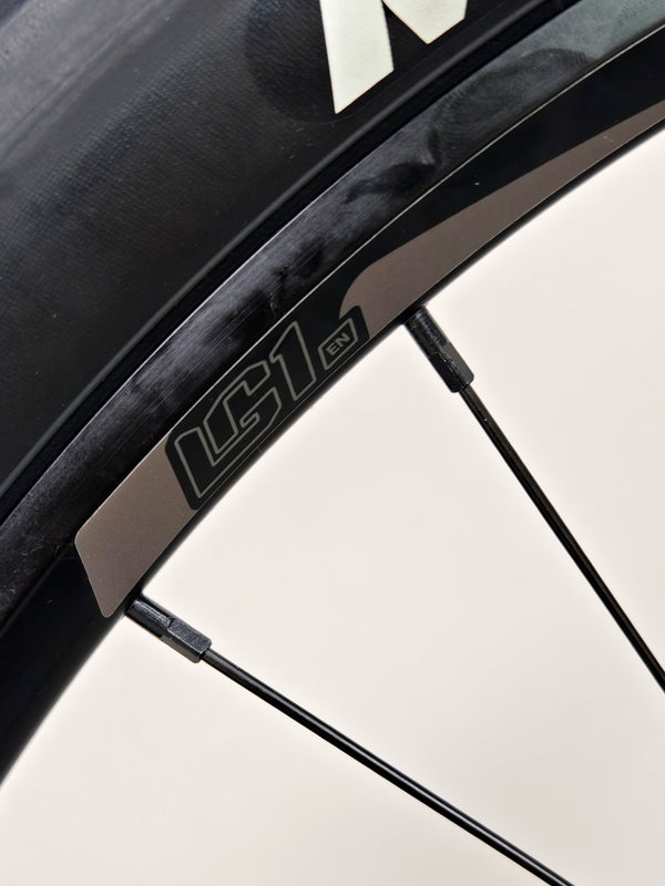 Nukeproof Giga 297 Limited-Edition "Sprung" Carbon 2023 / MEDIUM / Custom Built / Excellent Condition
