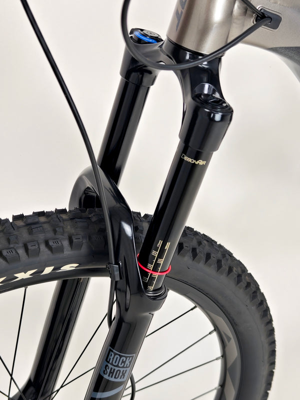 Giant Reign 29 2022 / LARGE / RRP: £2,999.00 / Excellent Condition!