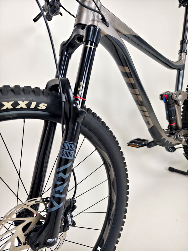 Giant Reign 29 2022 / LARGE / RRP: £2,999.00 / Excellent Condition!