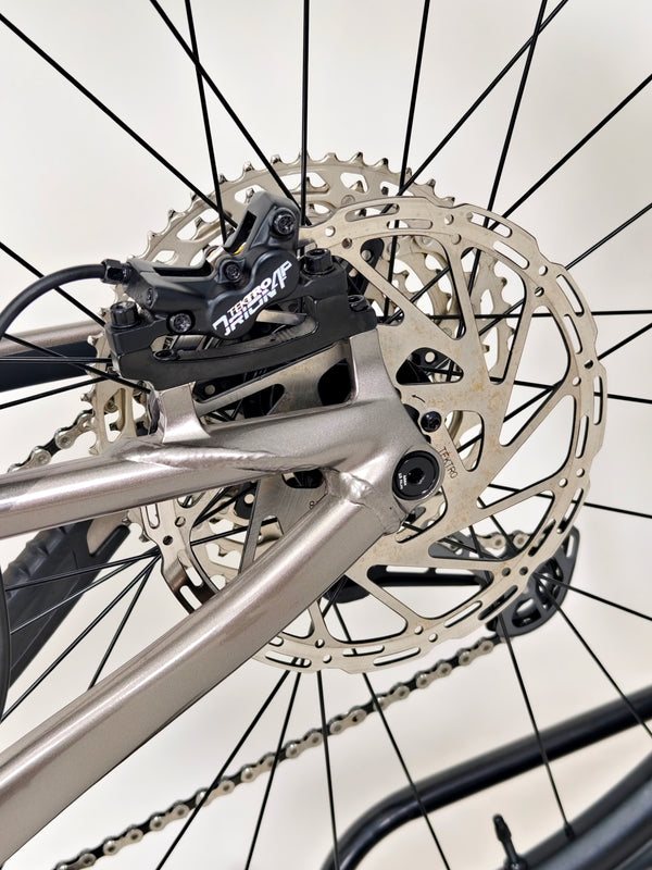 Giant Reign 29 2022 / LARGE / RRP: £2,999.00 / Excellent Condition!
