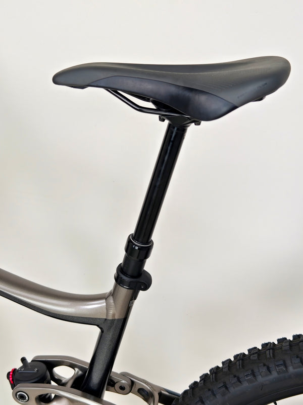 Giant Reign 29 2022 / LARGE / RRP: £2,999.00 / Excellent Condition!