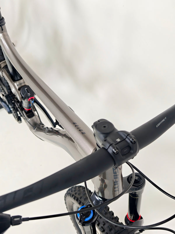 Giant Reign 29 2022 / LARGE / RRP: £2,999.00 / Excellent Condition!
