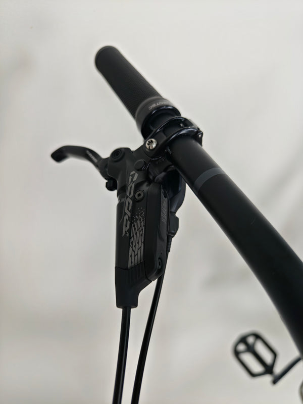 Trek Slash 8 Gen 5 2022 / MEDIUM / RRP: £3,700.00 / Excellent Condition!