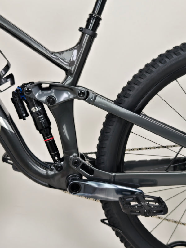Trek Slash 8 Gen 5 2022 / MEDIUM / RRP: £3,700.00 / Excellent Condition!
