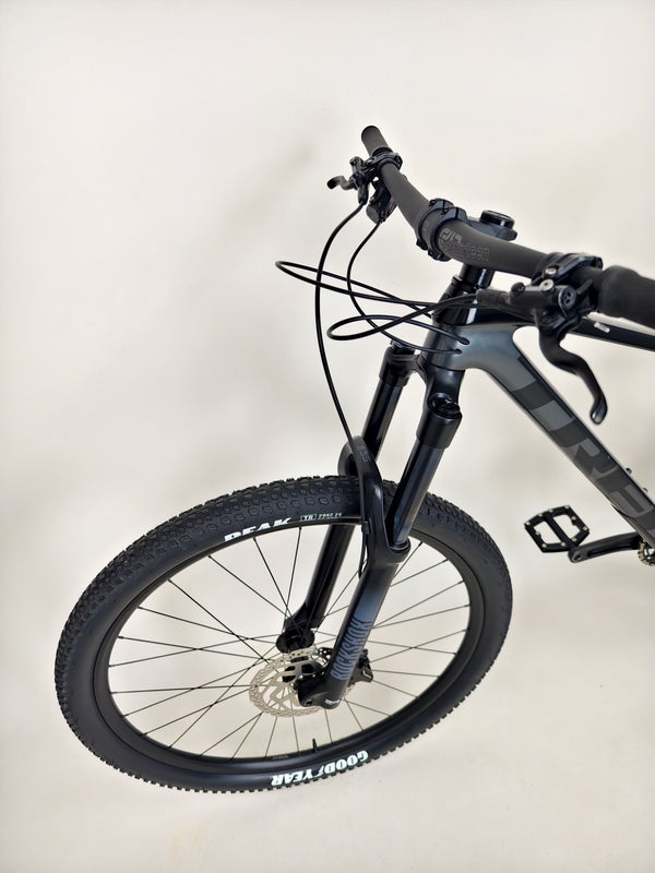 Trek Procaliber 9.5 Carbon Hardtail Bike / MEDIUM / RRP: £1,600.00 / Very Good Condition