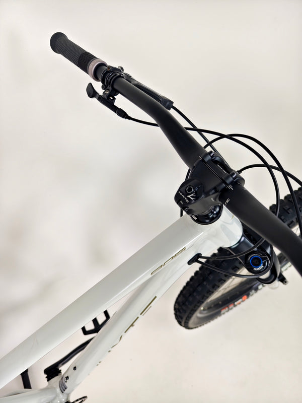 Whyte 905 V4 2022 Mountain Bike / MEDIUM / RRP: £2,099.00 / Very Good Condition!