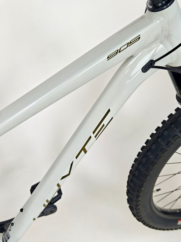 Whyte 905 V4 2022 Mountain Bike / MEDIUM / RRP: £2,099.00 / Very Good Condition!