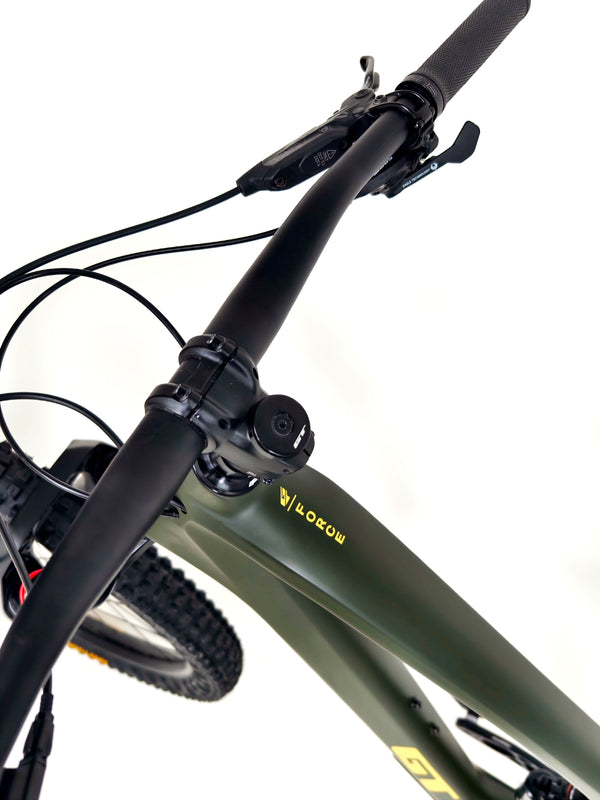 GT Force Carbon Pro Enduro 2023 / LARGE / RRP: £4,700.00 / Excellent Condition!