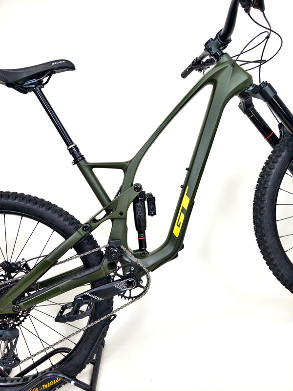 GT Force Carbon Pro Enduro 2023 / LARGE / RRP: £4,700.00 / Excellent Condition!