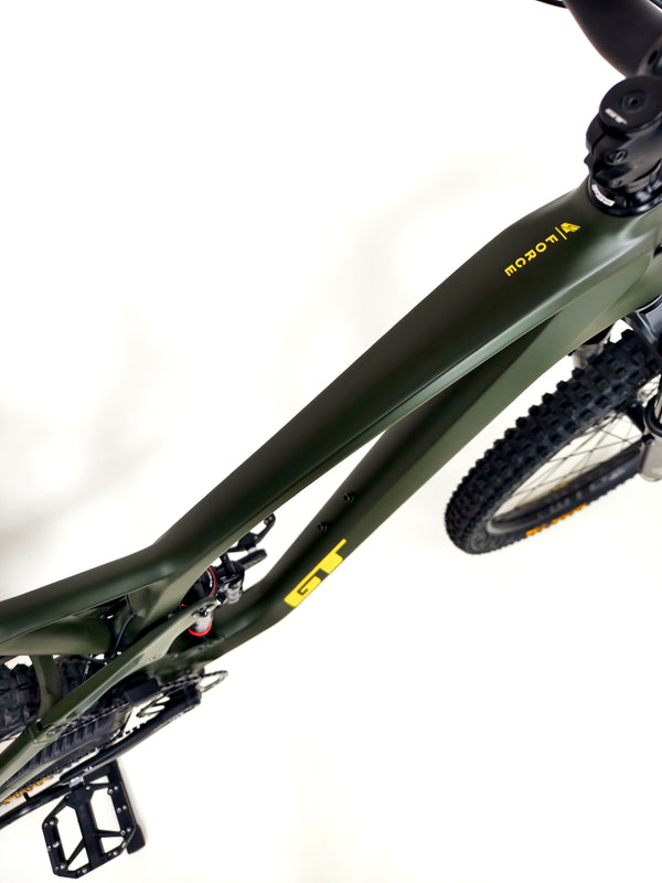 GT Force Carbon Pro Enduro 2023 / LARGE / RRP: £4,700.00 / Excellent Condition!