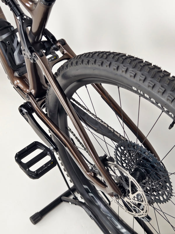 Specialized Stumpjumper Expert 2022 CARBON/ LARGE / FOX/ RRP: £6,000.00/ Excellent Condition!