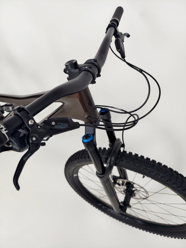 Specialized Stumpjumper Expert 2022 CARBON/ LARGE / FOX/ RRP: £6,000.00/ Excellent Condition!